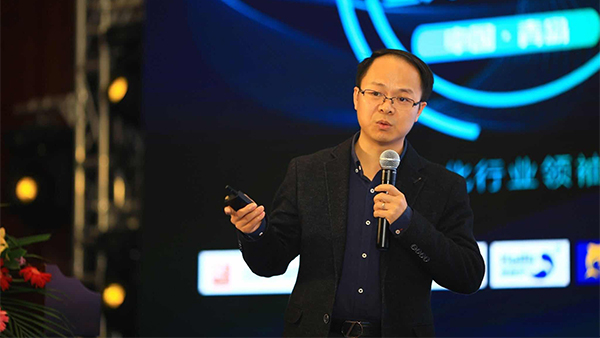 伊人下载视频副總經理朱旭華先生 伊人下载视频副總經理朱旭華先生