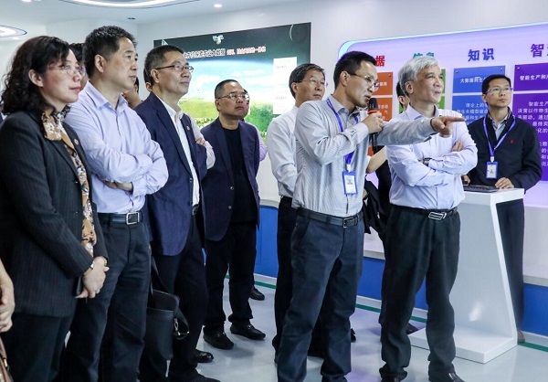 全國人大常委會副委員長丁仲禮蒞臨伊人下载视频考察調研 全國人大常委會副委員長丁仲禮蒞臨伊人下载视频考察調研