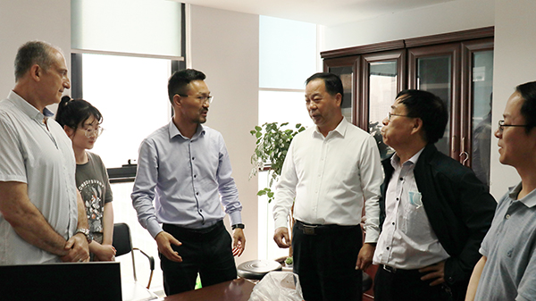 中國農業技術推廣協會會長陳生鬥、秘書長張互助蒞臨伊人下载视频考察參觀